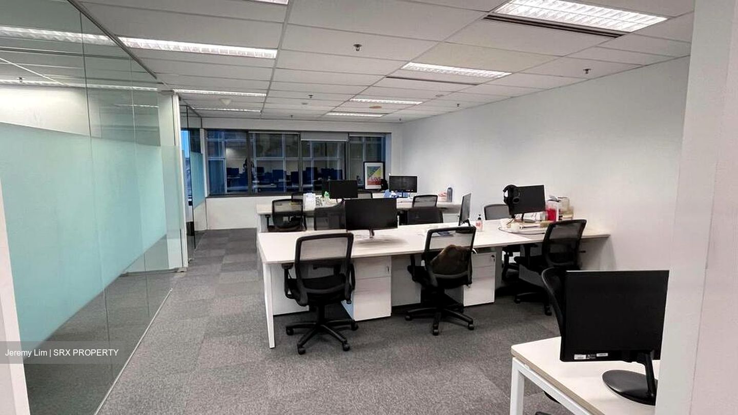 Oue Downtown (D1), Office #452367411